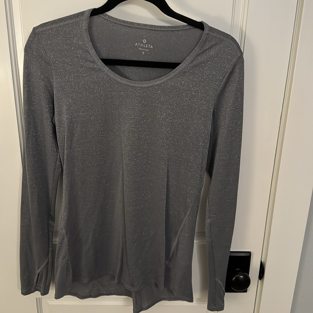 Athleta metallic sparkly silver long sleeve shirt, size small stretch